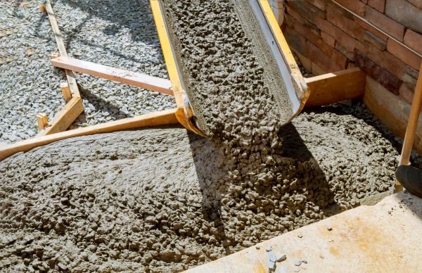 Cement Walkway Pouring in Rowlett
