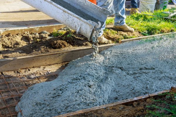 Driveway Concrete Pouring in Rowlett